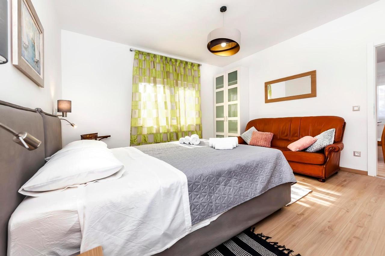 Apartments El Corsaro Ровінь Екстер'єр фото