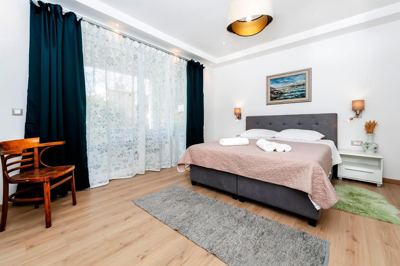 Apartments El Corsaro Ровінь Екстер'єр фото