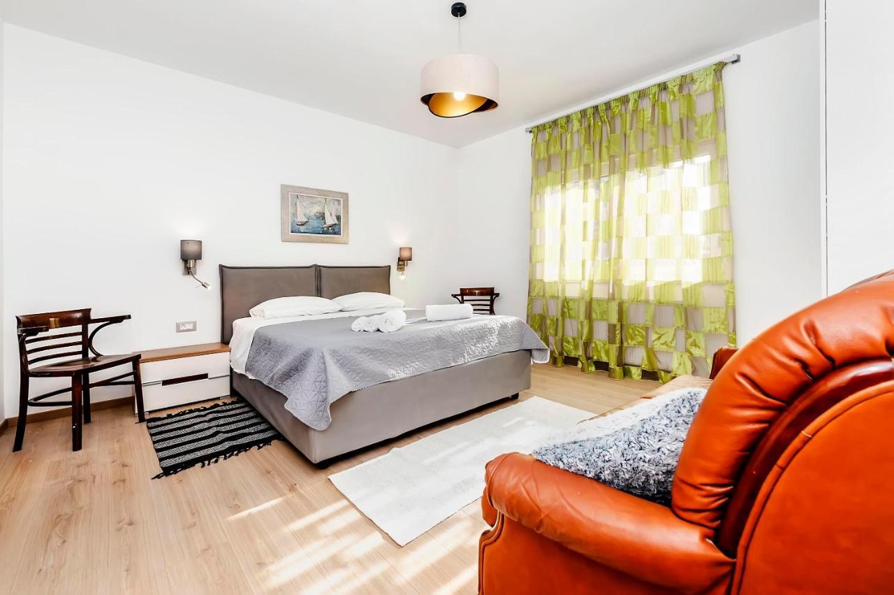 Apartments El Corsaro Ровінь Екстер'єр фото